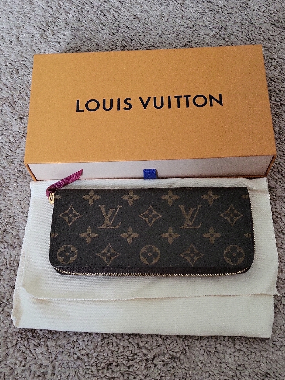 Louis Vuitton Monogram Zip Around Wallet in Brown with Gold Hardware